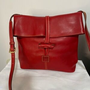 Florentine Medium Toggle Crossbody